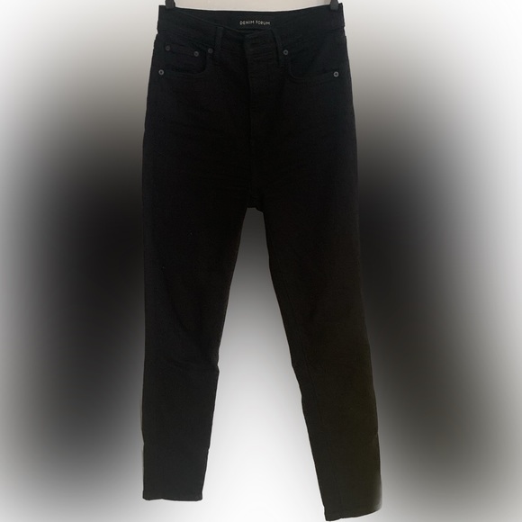 Aritzia- Denim Forum Lola Hi-Rise Skinny - Black size 26L/25 - Picture 2 of 8